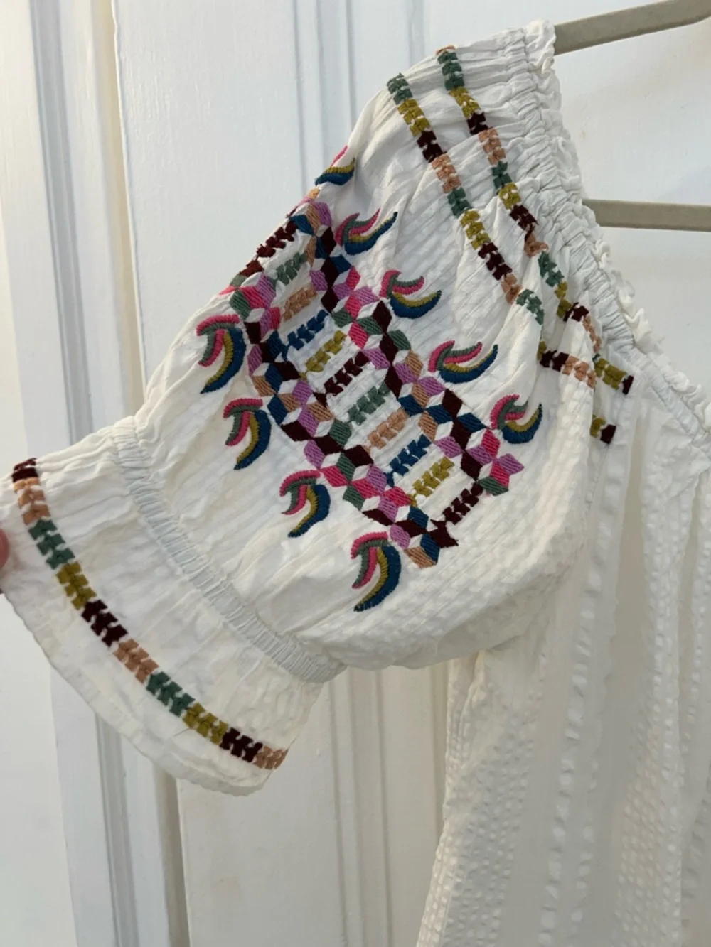 Anthropologie White Embroidered Peasant Blouse